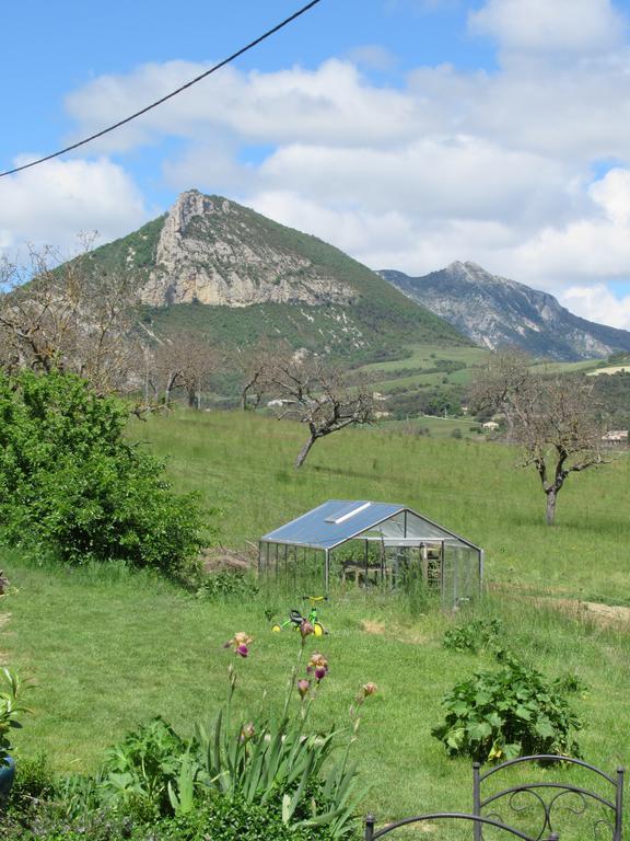 La Ferme De La Condamine Bed & Breakfast Saint-André-de-Rosans Екстериор снимка