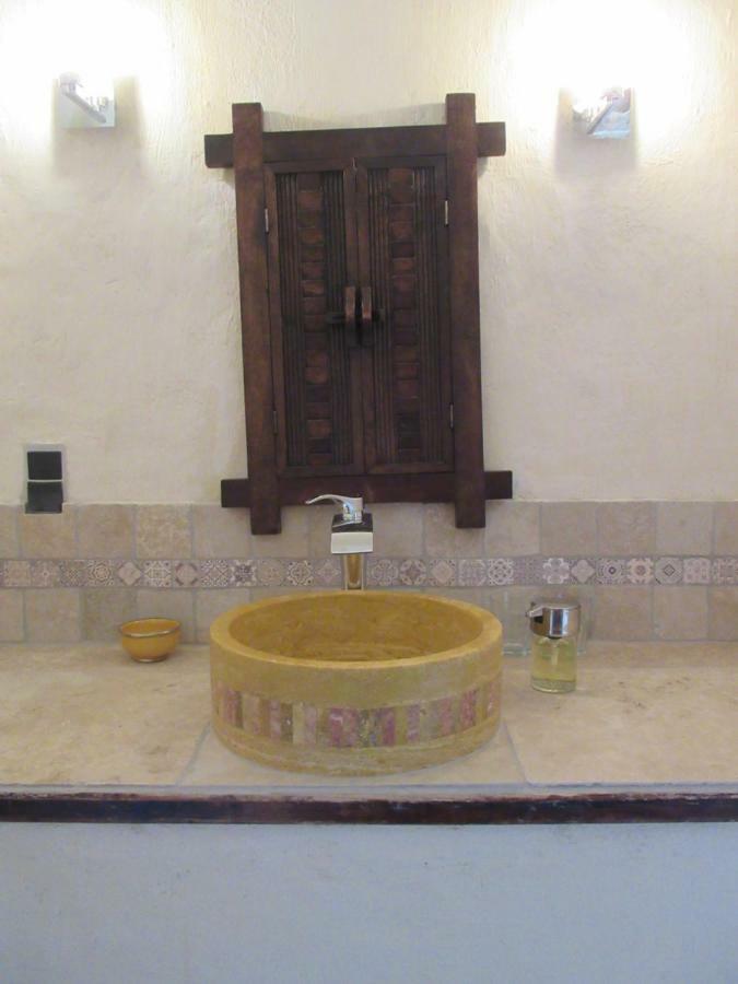 La Ferme De La Condamine Bed & Breakfast Saint-André-de-Rosans Екстериор снимка